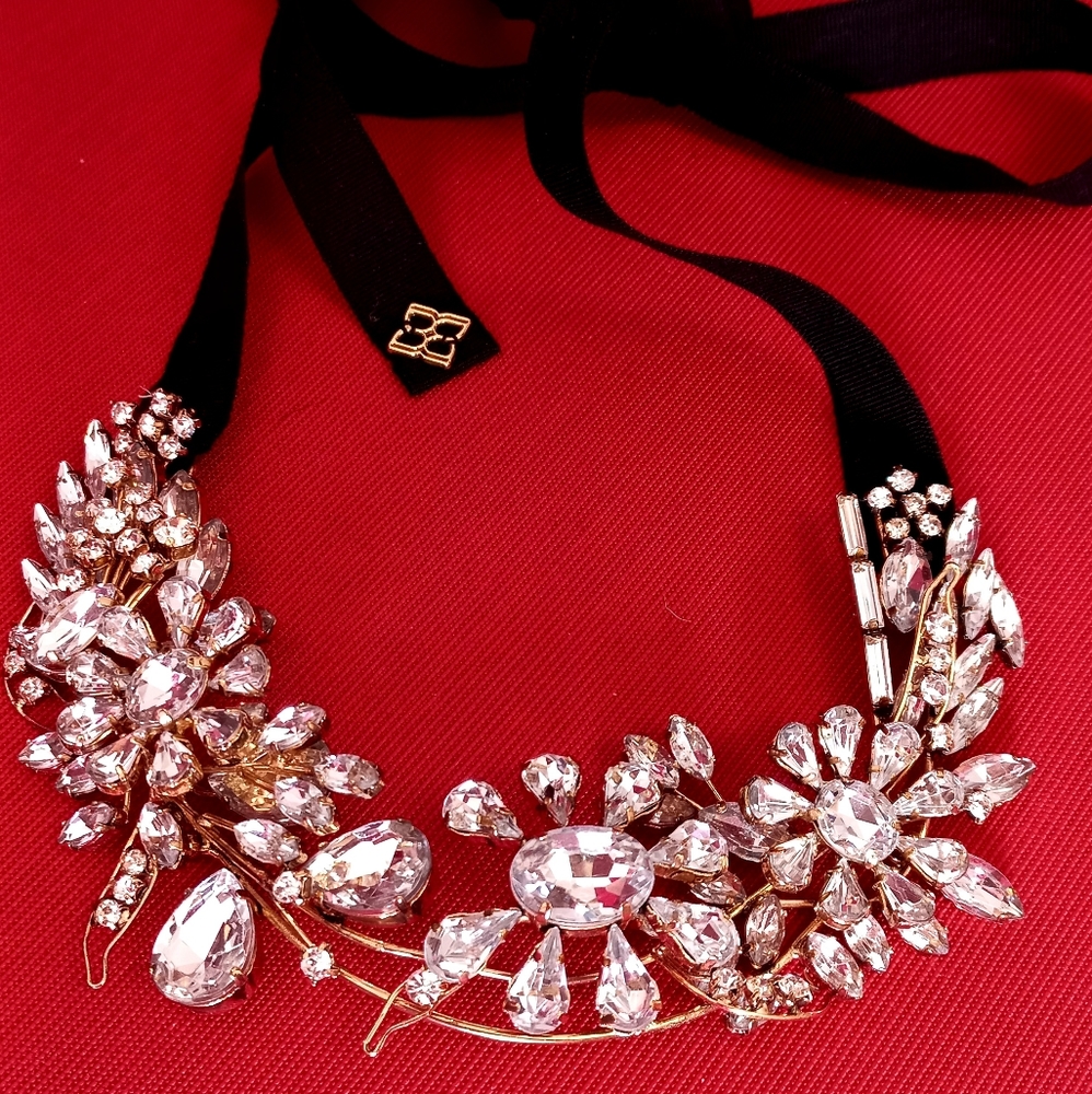 ❤️BCBGMAXAZRIA Statement Necklace - Picture 12 of 12